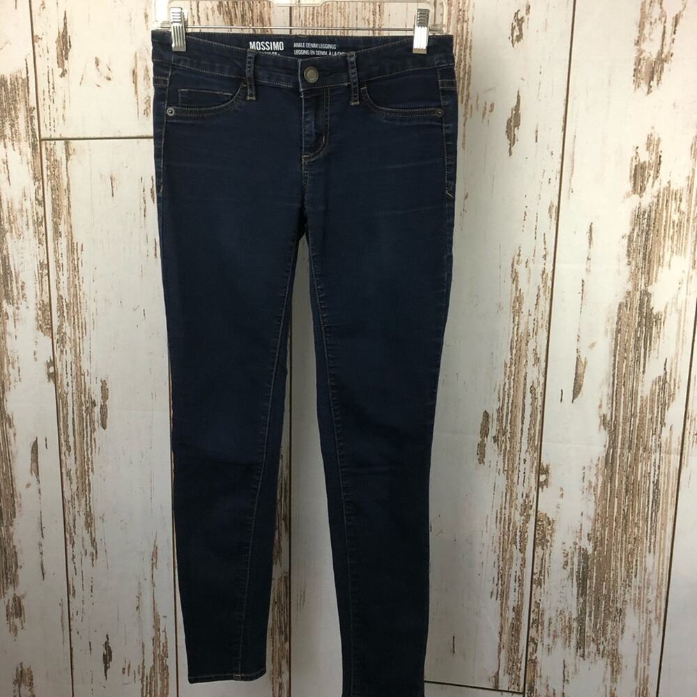 Mossimo Ankle Denim Leggings 3 Slim. In excellent condition!!
